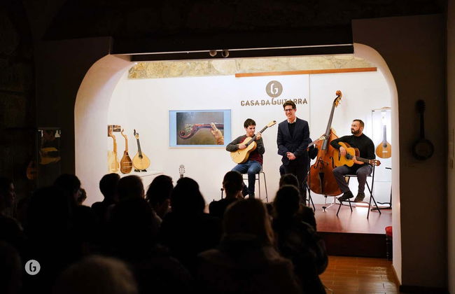 Casa da Guitarra Fado Show - Foto 9