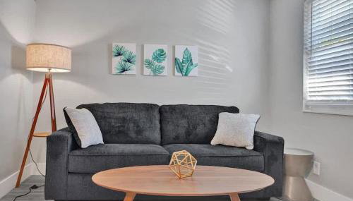 Rustic Retreats Beachy 1BR for 4 guests in the heart of Fort Lauderdale - Foto 3