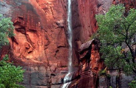 Adventure Awaits 3King Bed,2Bath Log Cabin in heart of Duck Creek Village! - Foto 36