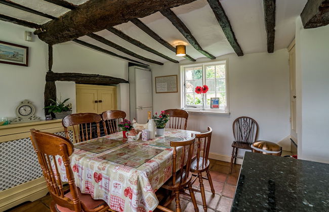 Yew Tree Cottage- Sleeps 12, Garden & Pet-friendly - Foto 14