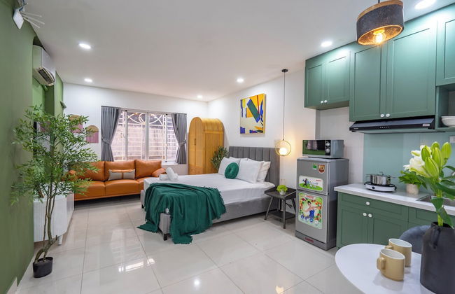 SAZI Church View Home - Free Nails/HairWash - Photo 32