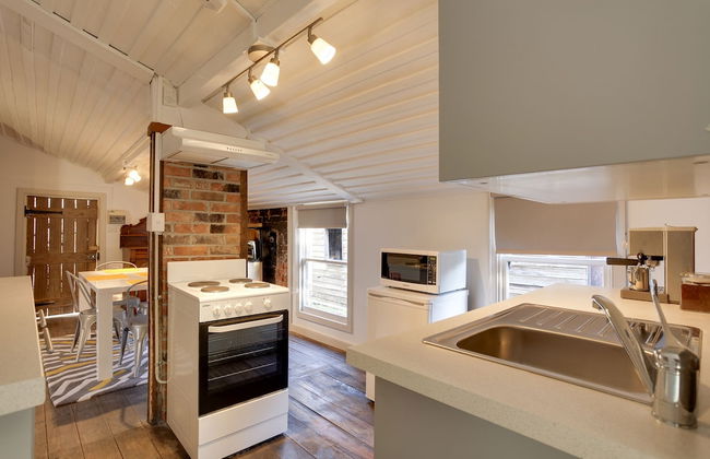 White's Corner - Photo 8