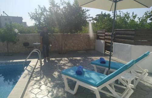 Greek Style Ground Floor Apartment & Pool - Foto 13