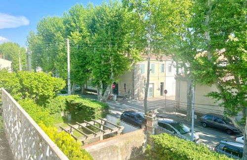 Bourgeois House - 16 personnes, Piscine, 6 chambres, 8 lits, 4 SDB, Centre-ville, CLIM - Foto 66