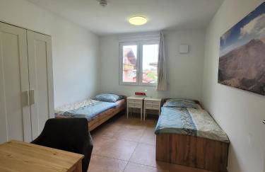 Pension Chen, 2 Doppelzimmer , EBK, separater Balkon - Foto 1