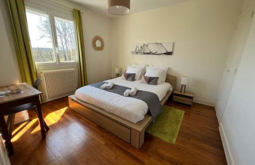 Les Mazades à 10 min de Périgueux avec piscine chauffée, meublé de tourisme classé 3 étoiles - Foto 13