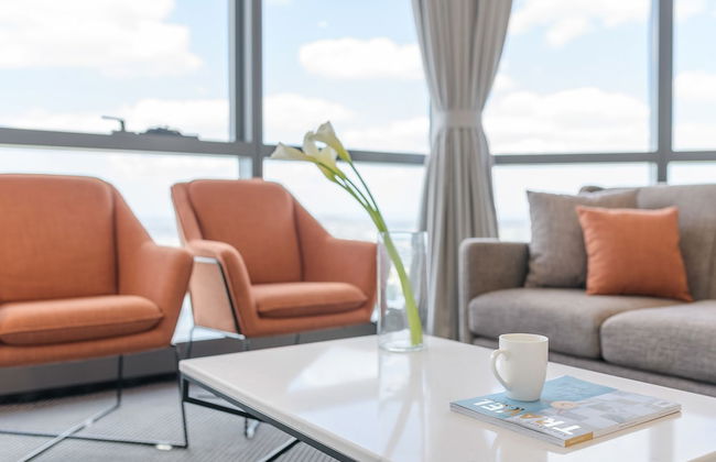 Meriton Suites Adelaide Street, Brisbane - Photo 24