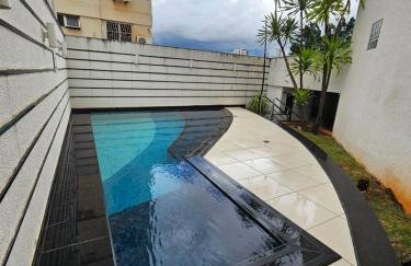 EDIFÍCIO ESSENCIALE PREMIER, 34º ANDAR, VAZADO, DE FRENTE A ENTRADA DO FLAMBOYANT SHOPPING, COM ESTACIONAMENTO GRÁTIS, COZINHA, FECHADURA ELETRÔNICA, WI-FI, TV COM ROKU, PISCINA, LAVANDERIA SEM CUSTO ADICIONAL By REI DOS FLATS - Foto 6