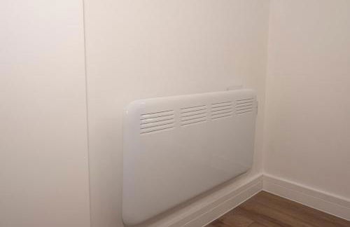 Cosy 2-Bed Apartment in Penarth Town Flat 1 - Photo 17