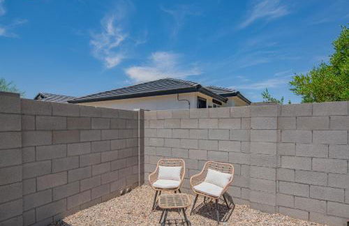 Serene 2BR Home with Premium Beds - Foto 56