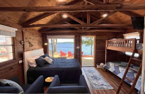 Cozy Waterfront Cabin for a Memorable Getaway on Toledo Bend Lake in Hemphill, Texas - Photo 9