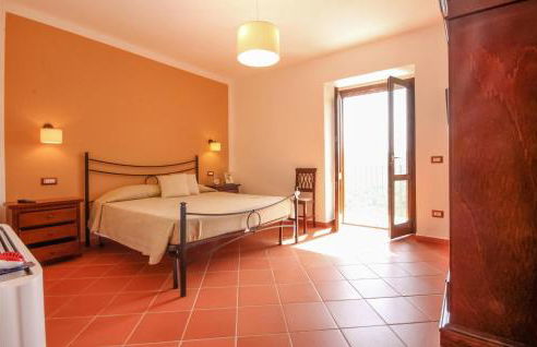 Lovely Home In Rutino With Kitchen - Foto 23