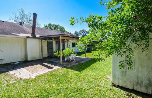 10 Minutes from IAH and Mall, Newly Rehabbed - Foto 75
