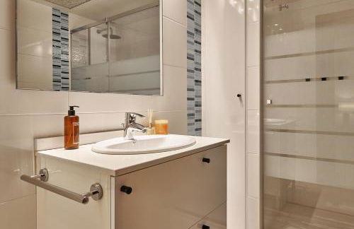 Sea view modern flat - Foto 19