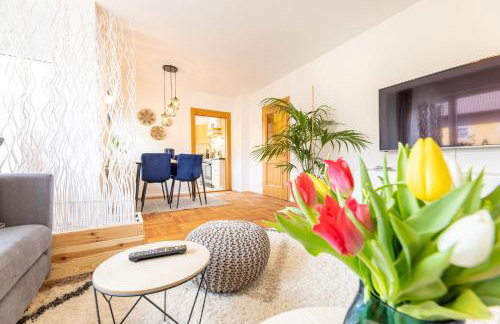 Großes Ferienhaus mit Garten für Familie & Gruppen bis 13 Personen - Foto 1