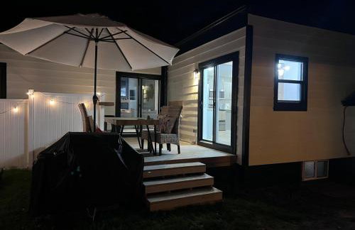 Large Five Bedroom house with outdoor patio with Jacuzzi and television! - Foto 31