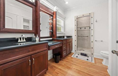 Luxury Retreat in Red Bank TN - Foto 22