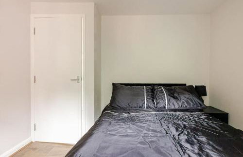 Beautiful flat in Morden near Wimbledon - Photo 17