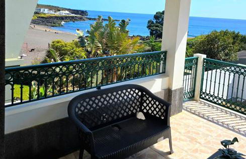 Ocean Breeze - Photo 1