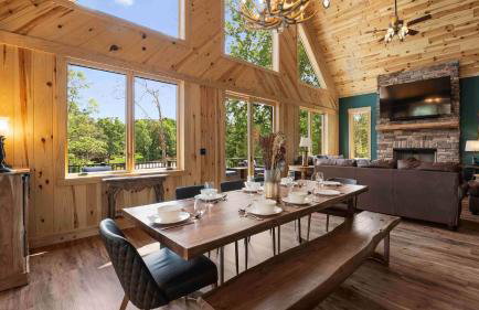 Black Bear & Blue Heron by Avantstay 2 Lakefront Homes, Sleeps 43 Pool, Dock, Theater - Foto 146