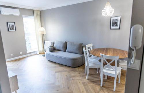 SOLAR Apartments I Stare Miasto 10min I Parking Free I Winda I Balkon - Photo 15