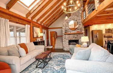 Cabin Sweet Cabin - Photo 1