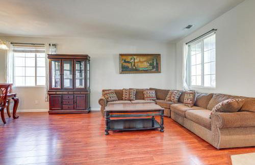 7 Mi to Dtwn Home with Fenced Yard in Roseville! - Foto 4