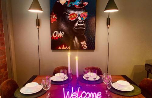 The Fifth Quarters, Grade II Listed Apartment, The Lace Market, NG1, City Centre, Nottingham, Sleeps 4 - Photo 17