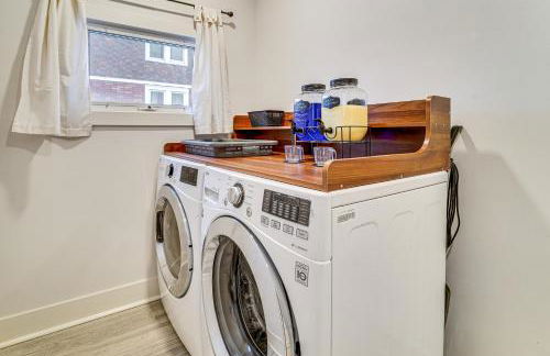 Game Room and Backyard Modern Altoona Home! - Foto 22