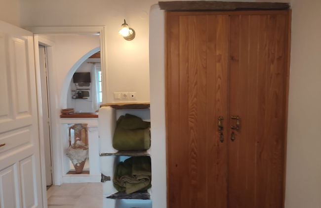 Ornos Beachside 2 Bd Stylish House - Photo 28