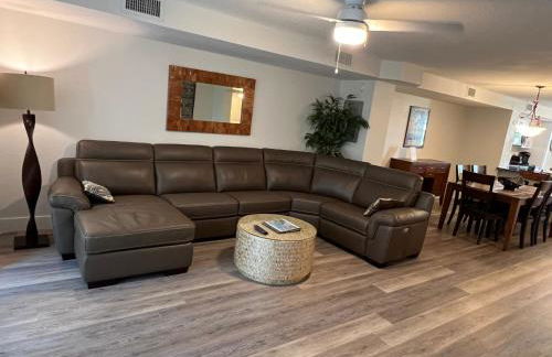 LIC Mgr - MODERN 3 BED 4 BATH VILLA - UPSCALE OCEANFRONT RESORT - INDOOR PICKLEBALL - SPEAKEASY! - Photo 13