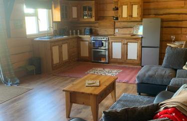 Brook lodge 2 - Photo 1