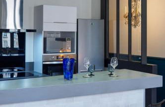 Au roi lion, place Saint Michel - Foto 11