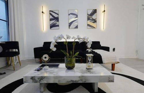 Luxe Skyrise Condo Downtown Jax - Foto 17