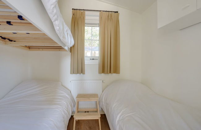 Bungalow With a Terrace at Bedafse Bergen - Photo 2