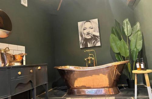 Torworth - 1 Bed Barn - Sleeps 3 - Hot Tub - Foto 1