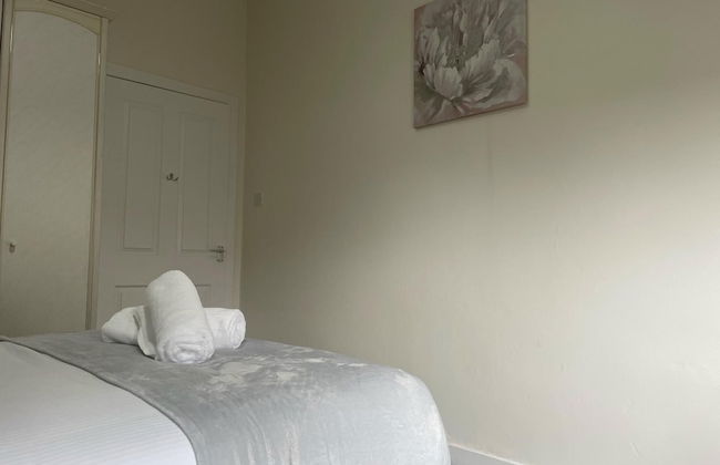 Immaculate 3-bed Apartment in Glasgow Close to M8 - Foto 10