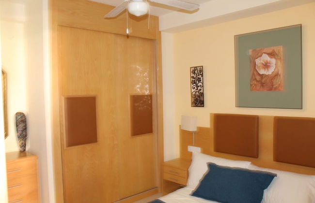 Urbanización Laguna Beach - Photo 2