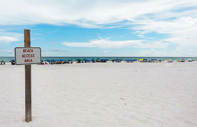 1st Floor, Walkable to Dining, Shopping, Beach - Sleeps 6 - Foto 34