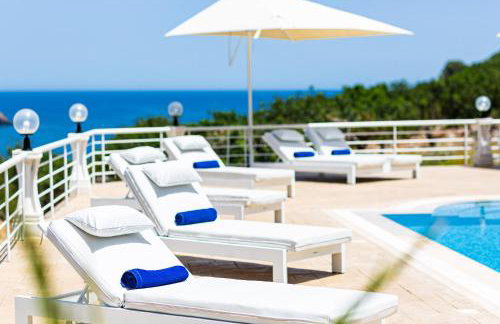 Promitheas Villa, with Pool & Heated Spa Whirlpool, By ThinkVilla - Foto 12