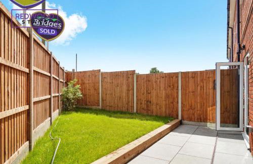 Spacious 4 Bedroom 2 Bath Serviced Home For Contractors & Families with X2 Free Parking Spaces, Fast WiFi - Hosted By Redwood Stays - Foto 50