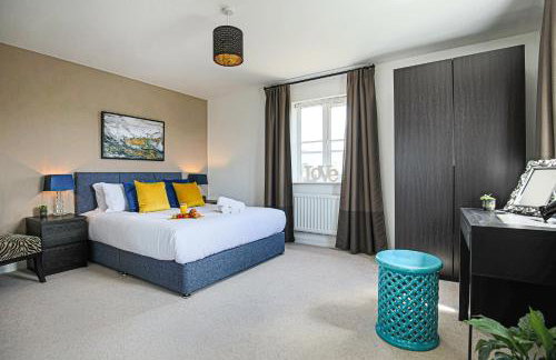 Premium 4 large double bed townhouse in Bicester, next to Bicester Village - Foto 2