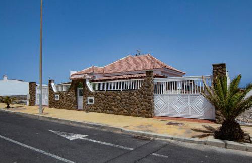 CASA CON PISCINA EN TENERIFE - VISTA MAR Y EL TEIDE - Foto 3