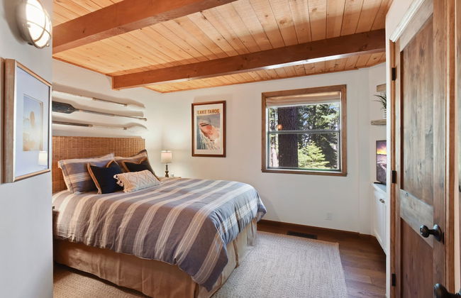 Snowshoe Cabin 3 Decks, BBQ & Hot Tub! - Foto 6