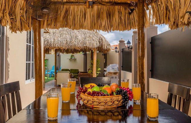 Urban 5BR Private Pool Getaway 10 Min- Bch - Foto 32