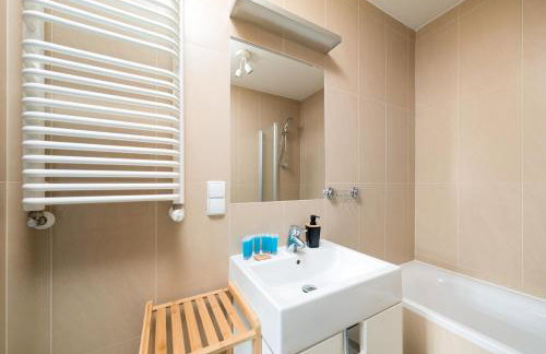 Wrocław Główny Comfort Apartment by BookingHost - Photo 22