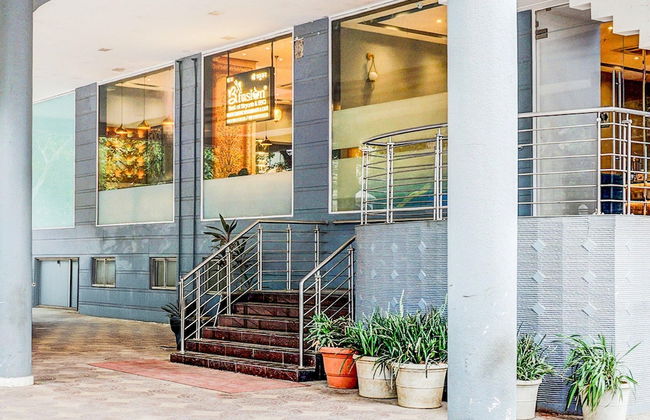 Townhouse Bombay Exhibition Centre Goregaon - Photo 4