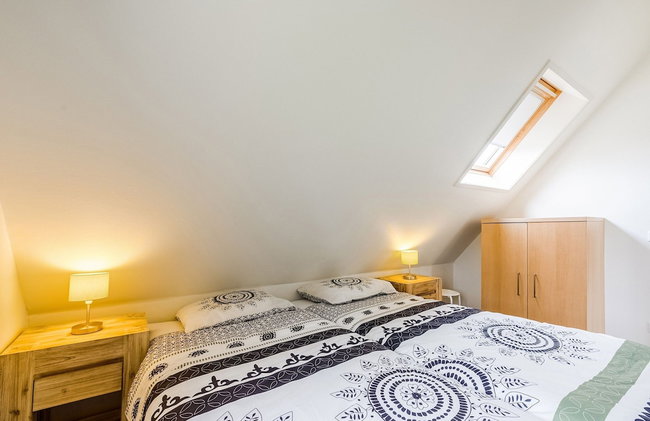 Breskens Haven: Relax, Explore & Dine - Photo 8