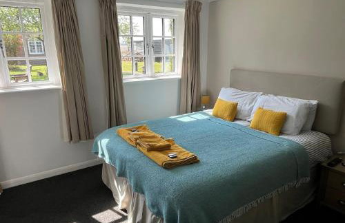 Green Cottage in grounds of Grade II* Frognal Farmhouse - Photo 8