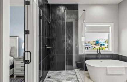 The Suite Spot | The Palm Beach - Photo 13